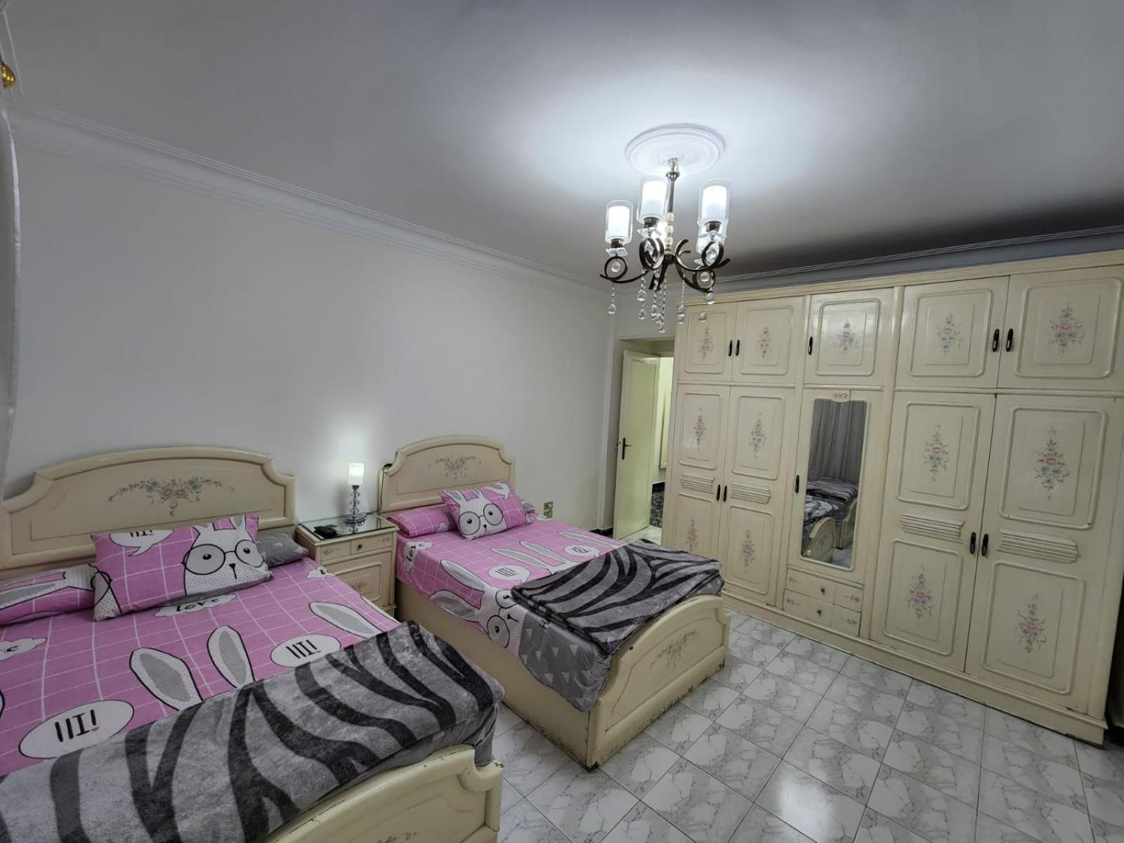 Apartment Comfortable In Sheraton Heliopolis 5 Minutes From Airport Cairo