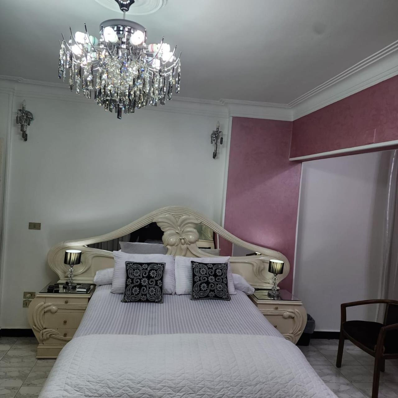 Comfortable In Sheraton Heliopolis 5 Minutes From Airport Apartment